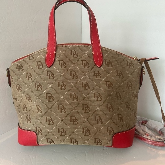 Dooney & Bourke NWOT Large Gabrielle Signature Print With Red Leather Trim - Picture 8 of 8